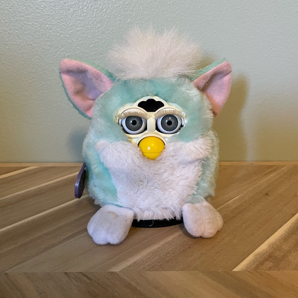 Vintage 90’s Minty Furby Baby